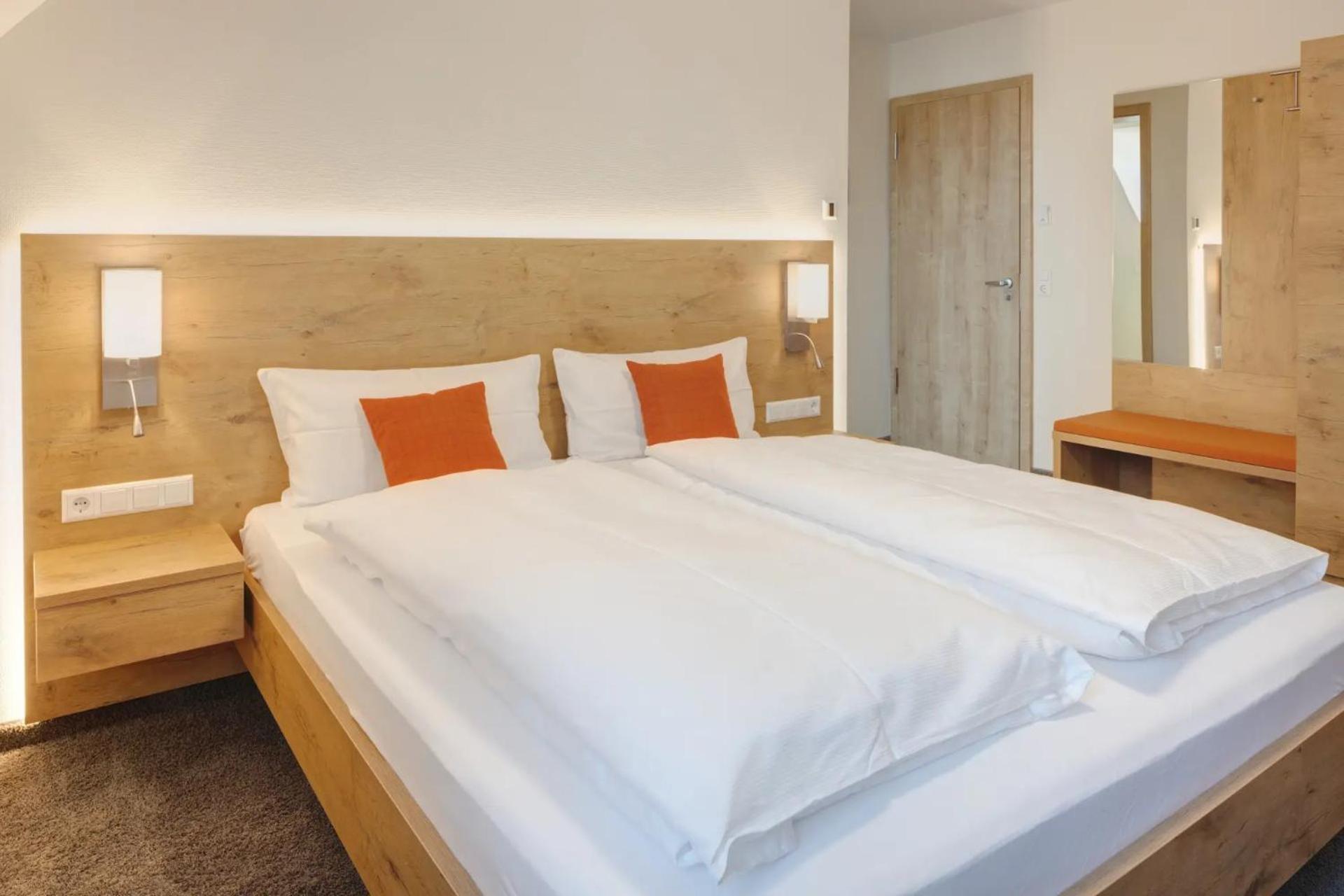Landhotel Steigenhaus Untermunkheim Exteriör bild